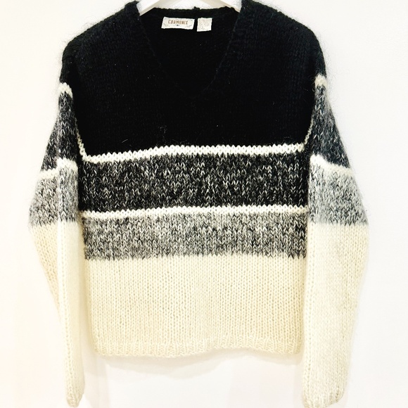 VNTG Pres de Chamonix Mohair Wool Black Ivory Grey Textured Thick Sweater Small - Picture 1 of 10